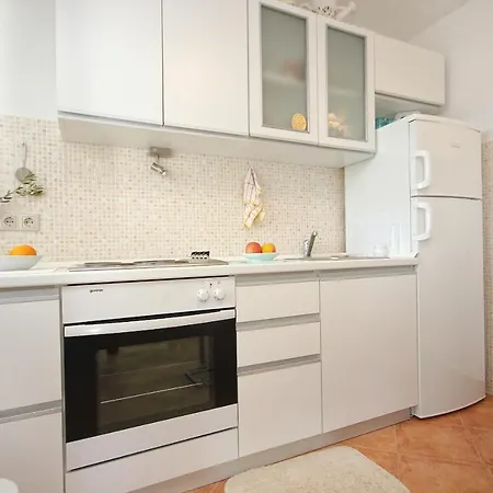 By The Sea Okrug Gornji - Ciovo - 9469 * トロギール